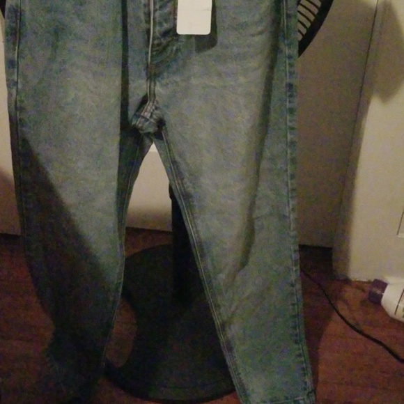 Jeans - Picture 2 of 3